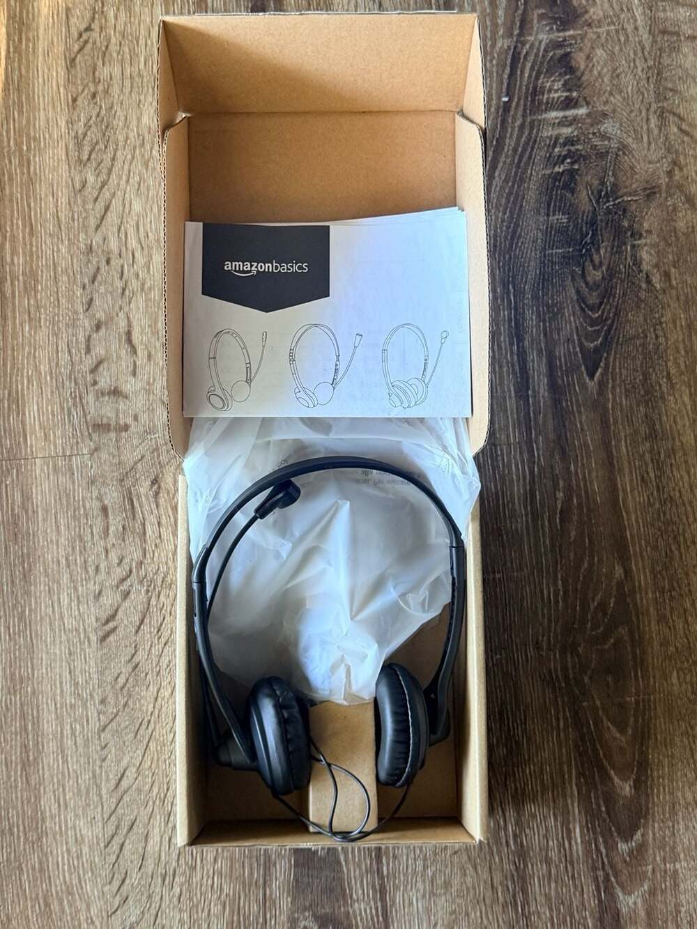Amazon Basics Leather Cover USB Headset with Mic and Mute Option